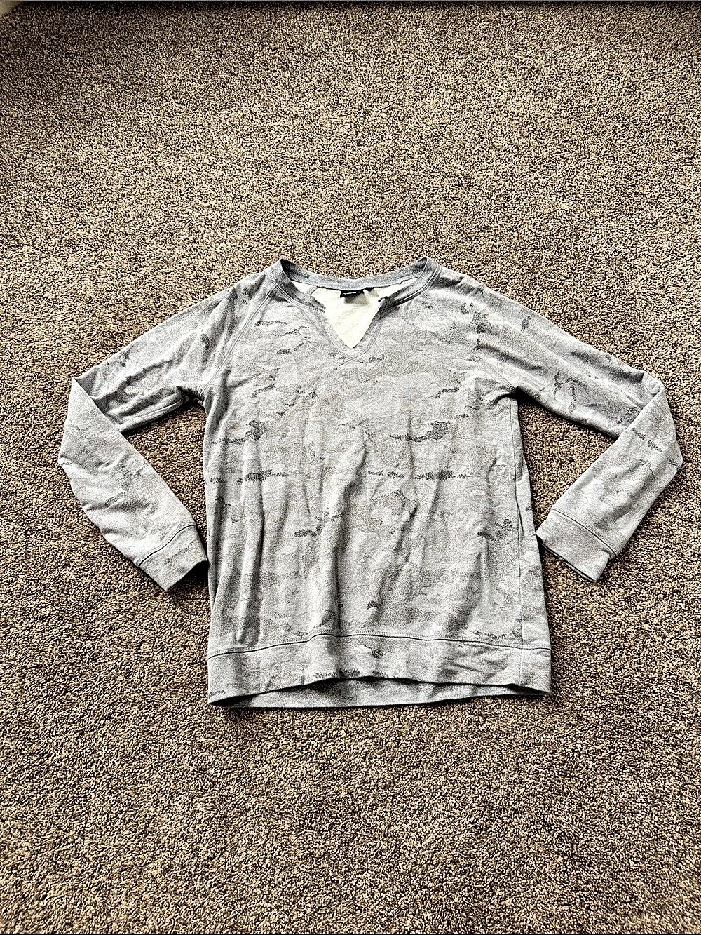 mono b Soft Camo Gray Sweatshirt Size Womens Medium EUC